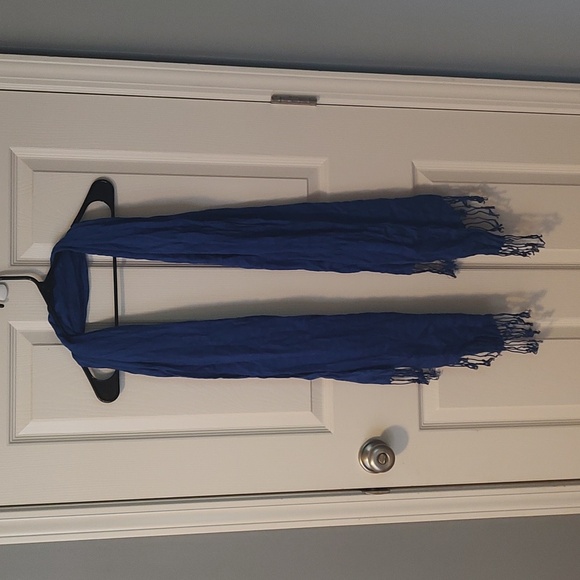 Blue Scarf - Picture 1 of 2
